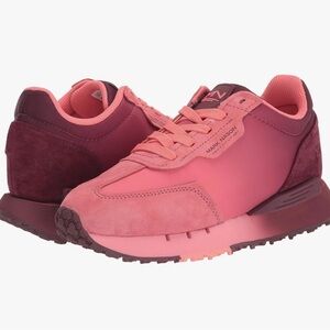 Skechers Women's Upper Cut Classic Jogger-Moro Sneaker